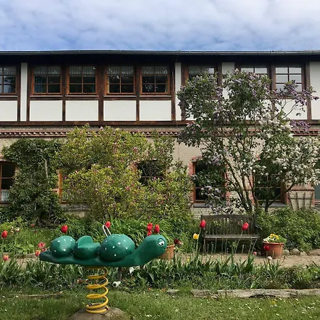 Wohnung-33 *